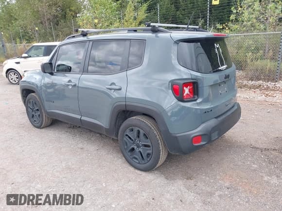 ✅ 2018 Jeep Renegade Sport • VIN: ZACCJBAB5JPJ17958 • Лот: 43282042. Опубликован ранее на IAAI с пробегом 130 629 миль. Бесплатный доступ к архиву аукционных продаж из США и подробный отчёт об истории автомобиля на DreamBid. Изображение 3.