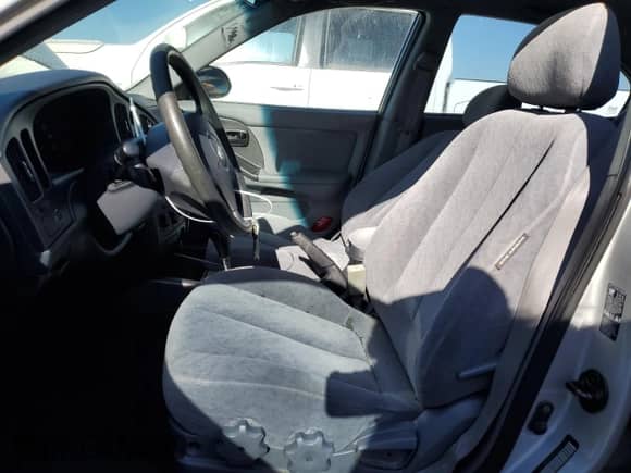 2006 Hyundai Elantra GLS z VIN KMHDN46D16U367135, wystawiony jako Copart lot #73467494 z przebiegiem 149 689 mil mil oraz Szkoda całkowita • Salvage title. Historia ofert i sprzedaży dostępna na DreamBid. Obrazek 7.