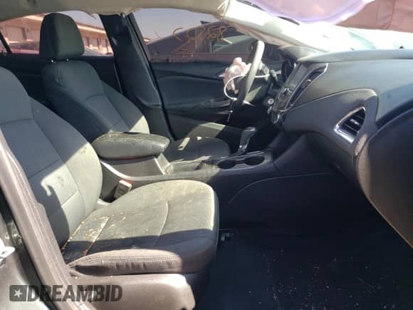 ✅ 2018 Chevrolet Cruze LT • VIN: 1G1BE5SM9J7178014 • Lot: 61010912. Wystawiony na Copart z przebiegiem 82 527 mil mil. Skorzystaj z bezpłatnego archiwum sprzedaży aukcyjnych z USA i zobacz szczegółowy raport historii pojazdu na DreamBid. Zdjęcie 5.