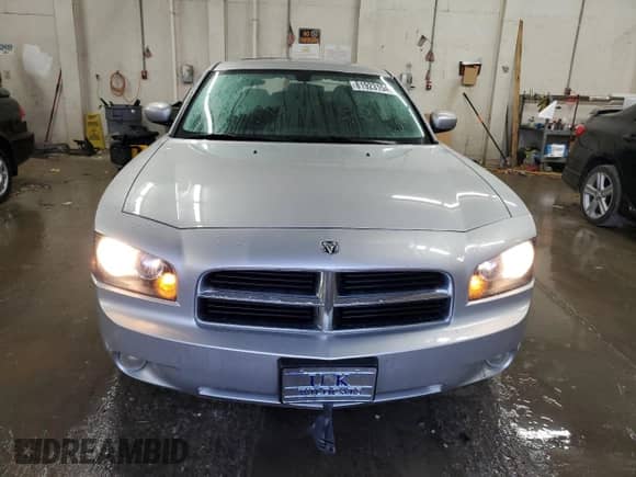 ✅ 2009 Dodge Charger R/T • VIN: 2B3KA53T19H551962 • Лот: 81923154. Размещён на Copart с пробегом 102 789 миль миль. Получите бесплатный доступ к архиву аукционных продаж из США и посмотрите подробный отчёт об истории автомобиля на DreamBid. Изображение 5.