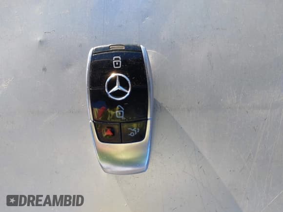 ✅ 2021 Mercedes-Benz E 350 • VIN: W1KZF8DB5MA946584 • Lot: 43550684. Listed on IAAI with 66,048 mi. Free auction sales archive from the USA and detailed vehicle history report at DreamBid. Image 11.