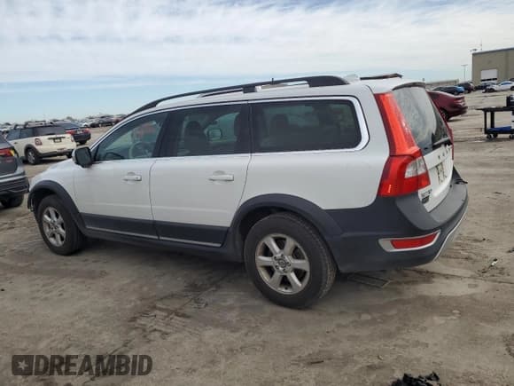 ✅ 2012 Volvo XC70 3.2L • VIN: YV4952BZ7C1131034 • Lot: 46865855. Listed on Copart with 40,496 mi. Free auction sales archive from the USA and detailed vehicle history report at DreamBid. Image 2.