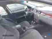 2010 Chevrolet Impala LT z VIN 2G1WB5EK6A1196374, wystawiony jako IAAI lot #43120022 z przebiegiem 103 252 mil mil oraz . Historia ofert i sprzedaży dostępna na DreamBid. Obrazek 5.