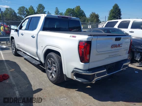 ✅ 2022 GMC Sierra 1500 SLT • VIN: 3GTUUDED3NG659847 • Lot: 43360004. Listed on IAAI with 102,012 mi. Free auction sales archive from the USA and detailed vehicle history report at DreamBid. Image 3.