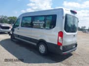 ✅ 2020 Ford Transit Passenger XL • VIN: 1FDAX2C81LKB07592 • Lot: 42937210. Wystawiony na IAAI z przebiegiem 177 563 mil. Bezpłatny archiwum sprzedaży aukcyjnych z USA i szczegółowy raport historii pojazdu na DreamBid. Zdjęcie 3.