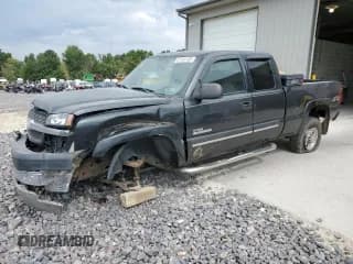 ✅ 2003 Chevrolet Silverado 2500HD LT • VIN: 1GCHK29153E269638 • Lot: 81191135. Wystawiony na Copart z przebiegiem 270 702 mil. Bezpłatny archiwum sprzedaży aukcyjnych z USA i szczegółowy raport historii pojazdu na DreamBid. Zdjęcie 1.