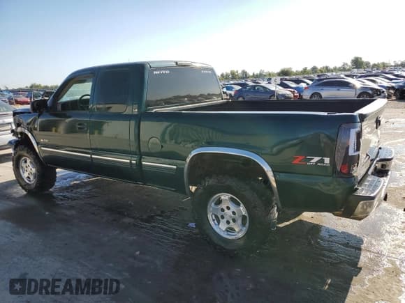 ✅ 2001 Chevrolet Silverado 1500 LS • VIN: 2GCEK19T811278055 • Лот: 68458524. Опубликован ранее на Copart с пробегом 165 731 миль. Бесплатный доступ к архиву аукционных продаж из США и подробный отчёт об истории автомобиля на DreamBid. Изображение 2.