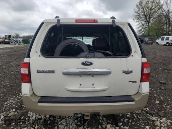 ✅ 2008 Ford Expedition Max Eddie Bauer • VIN: 1FMFK18588LA08783 • Лот: 54093385. Опубликован ранее на Copart с пробегом Не указан. Бесплатный доступ к архиву аукционных продаж из США и подробный отчёт об истории автомобиля на DreamBid. Изображение 6.