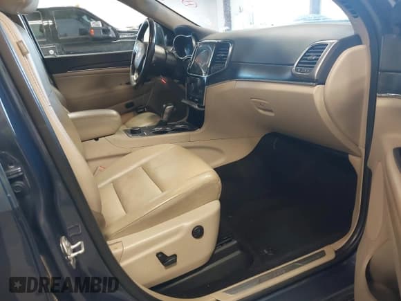 ✅ 2020 Jeep Grand Cherokee Limited • VIN: 1C4RJFBG3LC218552 • Лот: 43680144. Опубликован ранее на IAAI с пробегом 132 464 миль. Бесплатный доступ к архиву аукционных продаж из США и подробный отчёт об истории автомобиля на DreamBid. Изображение 5.