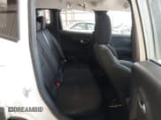 ✅ 2020 Jeep Renegade Sport • VIN: ZACNJAABXLPL05641 • Lot: 42882257. Wystawiony na IAAI z przebiegiem 77 695 mil. Bezpłatny archiwum sprzedaży aukcyjnych z USA i szczegółowy raport historii pojazdu na DreamBid. Zdjęcie 8.