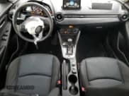 ✅ 2016 Scion iA • VIN: 3MYDLBZV0GY106372 • Lot: 93550905. Wystawiony na Copart z przebiegiem 121 487 mil. Bezpłatny archiwum sprzedaży aukcyjnych z USA i szczegółowy raport historii pojazdu na DreamBid. Zdjęcie 8.