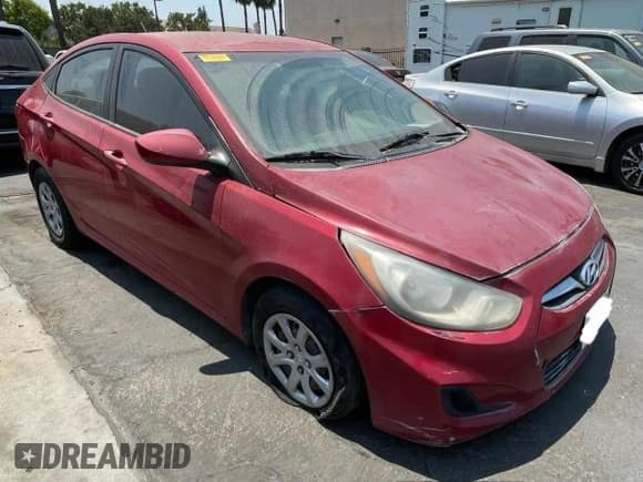 ✅ 2013 Hyundai Accent GLS • VIN: KMHCT4AEXDU356150 • Lot: 73610784. Wystawiony na Copart z przebiegiem 144 114 mil. Bezpłatny archiwum sprzedaży aukcyjnych z USA i szczegółowy raport historii pojazdu na DreamBid. Zdjęcie 1.