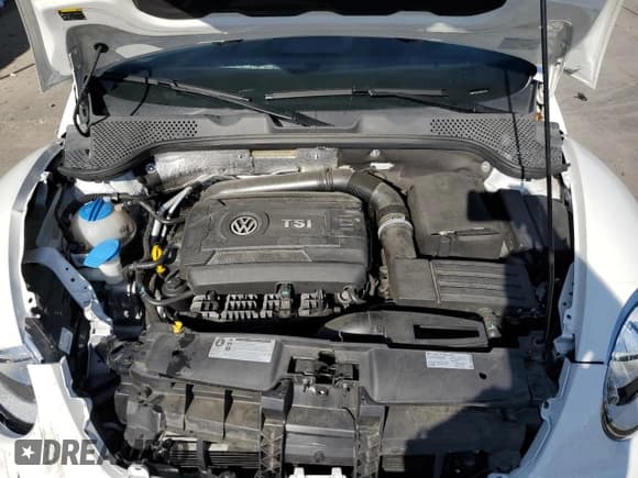 ✅ 2014 Volkswagen Beetle R-Line SEL • VIN: 3VW8T7AT1EM804000 • Lot: 72649374. Listed on Copart with 22,253 mi. Free auction sales archive from the USA and detailed vehicle history report at DreamBid. Image 11.