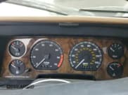 ✅ 1994 Jaguar XJS • VIN: SAJNX2749RC191243 • Lot: 76037994. Wystawiony na Copart z przebiegiem 74 842 mil. Bezpłatny archiwum sprzedaży aukcyjnych z USA i szczegółowy raport historii pojazdu na DreamBid. Zdjęcie 9.