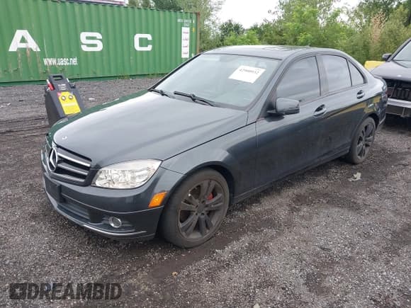 ✅ 2011 Mercedes-Benz C 300 Sport • VIN: WDDGF8BB4BR154354 • Лот: 42900932. Опубликован ранее на IAAI с пробегом 96 377 миль. Бесплатный доступ к архиву аукционных продаж из США и подробный отчёт об истории автомобиля на DreamBid. Изображение 6.