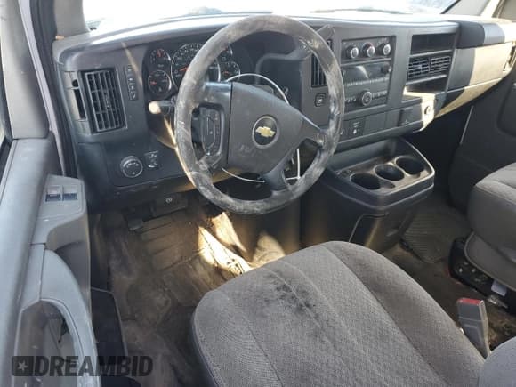 ✅ 2015 Chevrolet Express Cargo • VIN: 1GCWGFCG7F1211751 • Lot: 42212815. Listed on Copart with 119,739 mi. Free auction sales archive from the USA and detailed vehicle history report at DreamBid. Image 8.