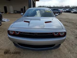 ✅ 2018 Dodge Challenger R/T • VIN: 2C3CDZBT1JH262706 • Lot: 46669104. Wystawiony na Copart z przebiegiem 44 589 mil. Bezpłatny archiwum sprzedaży aukcyjnych z USA i szczegółowy raport historii pojazdu na DreamBid. Zdjęcie 5.