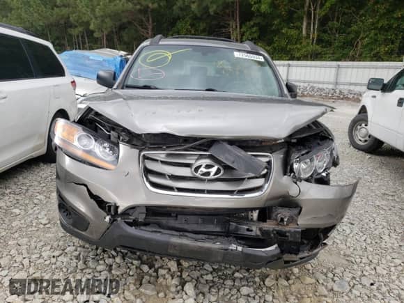 2011 Hyundai Santa Fe GLS z VIN 5XYZGDAB9BG051181, wystawiony jako Copart lot #72565934 z przebiegiem 113 625 mil mil oraz Szkoda całkowita • Salvage title. Historia ofert i sprzedaży dostępna na DreamBid. Obrazek 5.