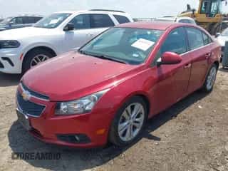2013 Chevrolet Cruze LTZ z VIN 1G1PG5SB5D7191250, wystawiony jako IAAI lot #43035511 z przebiegiem 76 610 mil mil oraz . Historia ofert i sprzedaży dostępna na DreamBid. Obrazek 2.