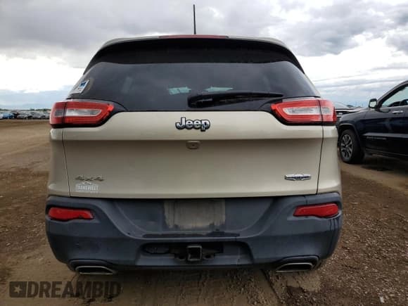 ✅ 2015 Jeep Cherokee Latitude • VIN: 1C4PJMCS2FW624887 • Lot: 80572915. Wystawiony na Copart z przebiegiem 138 837 mil. Bezpłatny archiwum sprzedaży aukcyjnych z USA i szczegółowy raport historii pojazdu na DreamBid. Zdjęcie 6.