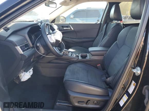 2024 Mitsubishi Outlander SE с VIN JA4J4VA87RZ058328, выставлен на аукционе Copart как лот 82343145 с пробегом 14 992 миль миль и Списание • Salvage title. История ставок и продаж доступна на DreamBid. Изображение 7.