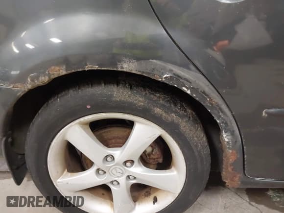 ✅ 2005 Mazda 6 Sport S • VIN: 1YVHP82D655M12411 • Lot: 43689592. Wystawiony na IAAI z przebiegiem 106 396 mil. Bezpłatny archiwum sprzedaży aukcyjnych z USA i szczegółowy raport historii pojazdu na DreamBid. Zdjęcie 6.