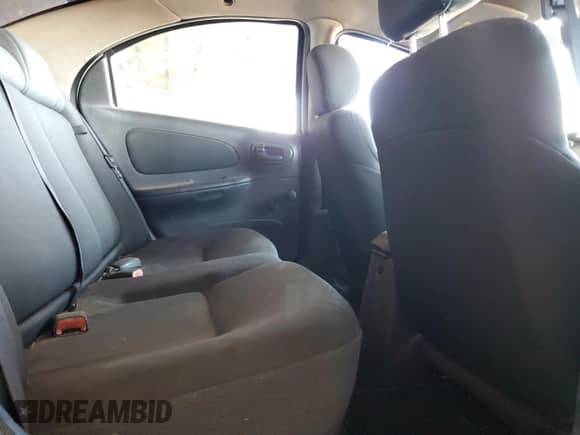 2005 Dodge Neon SE z VIN 1B3ES26C65D158616, wystawiony jako Copart lot #90566665 z przebiegiem 296 496 mil mil oraz Czysty tytuł • Clean title. Historia ofert i sprzedaży dostępna na DreamBid. Obrazek 10.