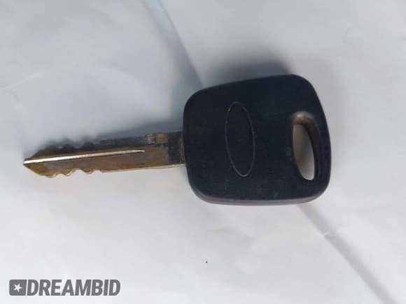 ✅ 1996 Ford Ranger XL • VIN: 1FTCR14A6TPB08484 • Lot: 42918938. Wystawiony na IAAI z przebiegiem 139 623 mil. Bezpłatny archiwum sprzedaży aukcyjnych z USA i szczegółowy raport historii pojazdu na DreamBid. Zdjęcie 11.