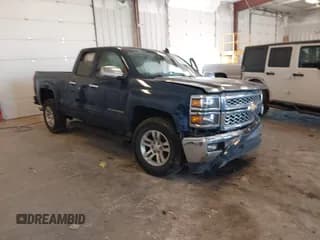 ✅ 2015 Chevrolet Silverado 1500 LT • VIN: 1GCVKREC0FZ411541 • Lot: 43209575. Wystawiony na IAAI z przebiegiem 160 502 mil. Bezpłatny archiwum sprzedaży aukcyjnych z USA i szczegółowy raport historii pojazdu na DreamBid. Zdjęcie 1.