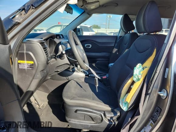 ✅ 2014 Kia Soul • VIN: KNDJN2A22E7054061 • Lot: 90660535. Wystawiony na Copart z przebiegiem 147 453 mil. Bezpłatny archiwum sprzedaży aukcyjnych z USA i szczegółowy raport historii pojazdu na DreamBid. Zdjęcie 7.