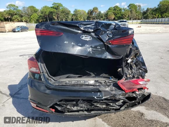 ✅ 2020 Hyundai Elantra Value Edition • VIN: 5NPD84LF7LH501153 • Lot: 87288375. Listed on Copart with 83,609 mi. Free auction sales archive from the USA and detailed vehicle history report at DreamBid. Image 6.