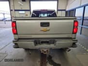 ✅ 2015 Chevrolet Silverado 2500HD LT • VIN: 1GC1KVEG7FF507646 • Лот: 87303185. Опубликован ранее на Copart с пробегом 249 677 миль. Бесплатный доступ к архиву аукционных продаж из США и подробный отчёт об истории автомобиля на DreamBid. Изображение 6.