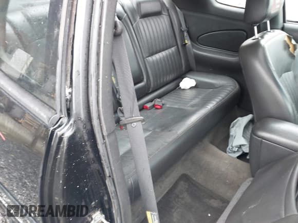 ✅ 2004 Chevrolet Monte Carlo SS Supercharged • VIN: 2G1WZ151449433445 • Lot: 41957645. Wystawiony na IAAI z przebiegiem 288 865 mil. Bezpłatny archiwum sprzedaży aukcyjnych z USA i szczegółowy raport historii pojazdu na DreamBid. Zdjęcie 8.