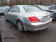 ✅ 2007 Acura RL Technology • VIN: JH4KB16607C004142 • Lot: 43727679. Wystawiony na IAAI z przebiegiem 209 707 mil. Bezpłatny archiwum sprzedaży aukcyjnych z USA i szczegółowy raport historii pojazdu na DreamBid. Zdjęcie 3.