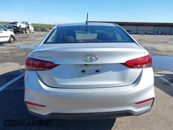✅ 2020 Hyundai Accent SE • VIN: 3KPC24A61LE117213 • Лот: 41505680. Опубликован ранее на IAAI с пробегом 54 735 миль. Бесплатный доступ к архиву аукционных продаж из США и подробный отчёт об истории автомобиля на DreamBid. Изображение 17.