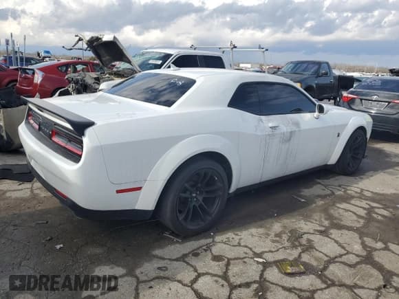 ✅ 2021 Dodge Challenger R/T Scat Pack • VIN: 2C3CDZFJ1MH614597 • Lot: 36924663. Wystawiony na Copart z przebiegiem 9 105 mil. Bezpłatny archiwum sprzedaży aukcyjnych z USA i szczegółowy raport historii pojazdu na DreamBid. Zdjęcie 3.