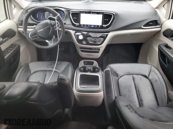 ✅ 2023 Chrysler Pacifica Hybrid Touring L • VIN: 2C4RC1L76PR523309 • Лот: 91471165. Опубликован ранее на Copart с пробегом 20 086 миль. Бесплатный доступ к архиву аукционных продаж из США и подробный отчёт об истории автомобиля на DreamBid. Изображение 8.