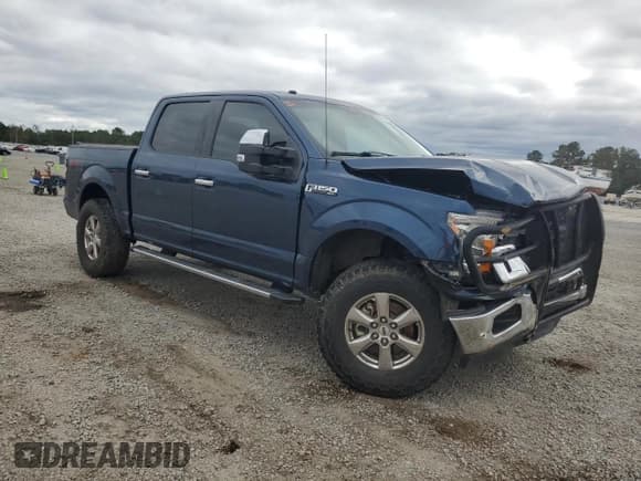 ✅ 2018 Ford F-150 Lariat • VIN: 1FTEW1EG3JKF90233 • Lot: 86681935. Wystawiony na Copart z przebiegiem 143 810 mil. Bezpłatny archiwum sprzedaży aukcyjnych z USA i szczegółowy raport historii pojazdu na DreamBid. Zdjęcie 4.