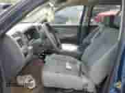 2005 Dodge Dakota ST z VIN 1D7HW28K85S168893, wystawiony jako Copart lot #69955454 z przebiegiem Nie podano mil oraz Szkoda całkowita • Salvage title. Historia ofert i sprzedaży dostępna na DreamBid. Obrazek 7.