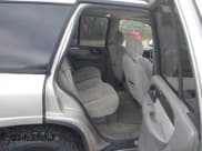 ✅ 2006 GMC Envoy SLT • VIN: 1GKDT13S262196973 • Lot: 43736105. Listed on IAAI with 149,187 mi. Free auction sales archive from the USA and detailed vehicle history report at DreamBid. Image 8.