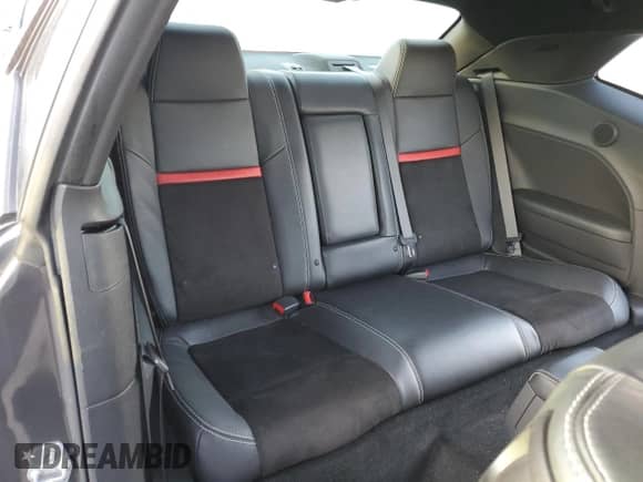 2013 Dodge Challenger SRT-8 с VIN 2C3CDYCJ1DH629258, выставлен на аукционе Copart как лот 84020745 с пробегом 193 657 миль миль и Списание • Salvage title. История ставок и продаж доступна на DreamBid. Изображение 10.