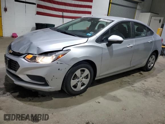 ✅ 2017 Chevrolet Cruze LS • VIN: 1G1BC5SM9H7223873 • Lot: 57317035. Listed on Copart with 123,623 mi. Free auction sales archive from the USA and detailed vehicle history report at DreamBid. Image 1.