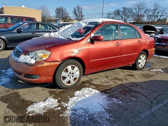 ✅ 2005 Toyota Corolla CE • VIN: 1NXBR32E15Z480358 • Лот: 95756705. Опубликован ранее на Copart с пробегом 176 595 миль. Бесплатный доступ к архиву аукционных продаж из США и подробный отчёт об истории автомобиля на DreamBid. Изображение 1.