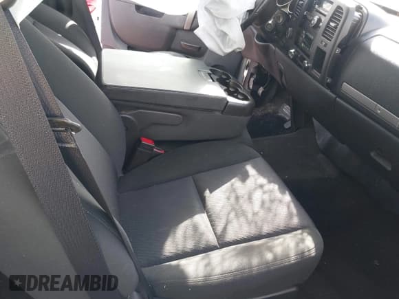 ✅ 2011 Chevrolet Silverado 1500 LT • VIN: 1GCRKSE39BZ378803 • Lot: 41406822. Listed on IAAI with 110,728 mi. Free auction sales archive from the USA and detailed vehicle history report at DreamBid. Image 5.