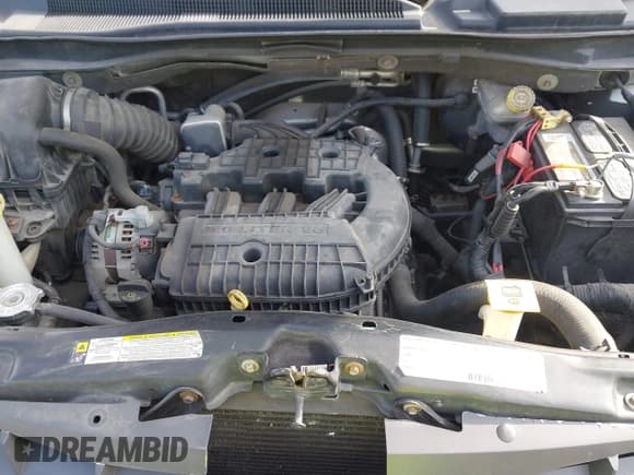 ✅ 2010 Chrysler Town & Country Limited • VIN: 2A4RR7DX9AR427885 • Lot: 40721930. Wystawiony na IAAI z przebiegiem 69 637 mil. Bezpłatny archiwum sprzedaży aukcyjnych z USA i szczegółowy raport historii pojazdu na DreamBid. Zdjęcie 10.