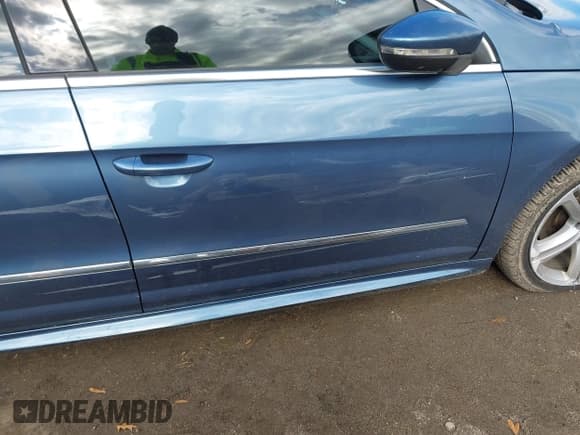 ✅ 2016 Volkswagen CC Sport • VIN: WVWBP7AN8GE504669 • Lot: 43660452. Listed on IAAI with 118,992 mi. Free auction sales archive from the USA and detailed vehicle history report at DreamBid. Image 13.