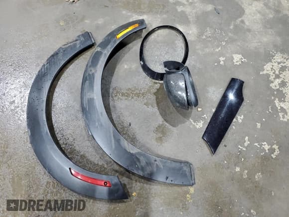 ✅ 2010 MINI Convertible S • VIN: WMWMS3C52ATY50861 • Лот: 55620135. Опубликован ранее на Copart с пробегом 214 734 миль. Бесплатный доступ к архиву аукционных продаж из США и подробный отчёт об истории автомобиля на DreamBid. Изображение 12.