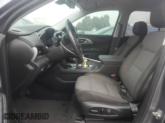 2019 Chevrolet Traverse LT Cloth z VIN 1GNERGKW6KJ273244, wystawiony jako Copart lot #83865585 z przebiegiem 60 769 mil mil oraz Szkoda całkowita • Salvage title. Historia ofert i sprzedaży dostępna na DreamBid. Obrazek 7.