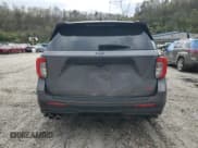 ✅ 2022 Ford Explorer ST • VIN: 1FM5K8GCXNGA74826 • Lot: 53357965. Wystawiony na Copart z przebiegiem 53 121 mil. Bezpłatny archiwum sprzedaży aukcyjnych z USA i szczegółowy raport historii pojazdu na DreamBid. Zdjęcie 6.