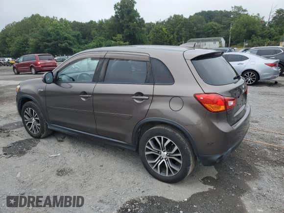 2017 Mitsubishi Outlander SE with VIN JA4AR3AW3HZ048155, listed as a Copart auction lot 69593835 with 177,506 mi miles and Clean title. Bid and sale history available at DreamBid. Image 2.